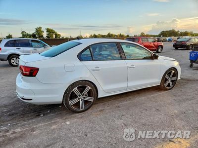 Trzecie zdjęcie samochodu z tyłu: 2017 VOLKSWAGEN JETTA SPORT VIN:3VWD17AJ9HM409683 - miniatura