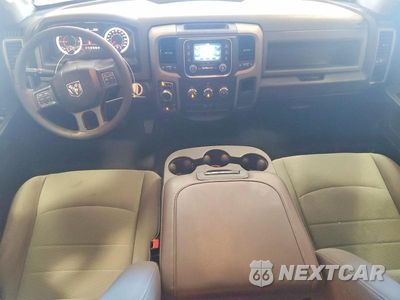 Zdjęcie 8 z 12 samochodu: 2018 RAM 1500 ST VIN:1C6RR7FG0JS265332 - miniatura