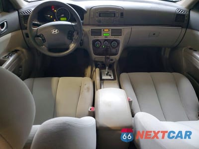 Zdjęcie 8 z 12 samochodu: 2008 HYUNDAI SONATA GLS VIN:5NPET46C38H347844 - miniatura