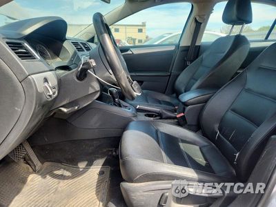 Zdjęcie 7 z 12 samochodu: 2013 VOLKSWAGEN JETTA SE VIN:3VWDX7AJ3DM277450 - miniatura