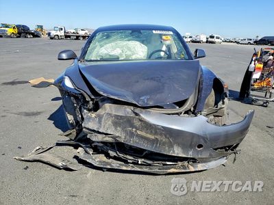 Piąte zdjęcie samochodu w środku: 2023 TESLA MODEL 3 VIN:5YJ3E1EA9PF695581 - miniatura