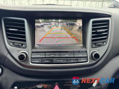 Zdjęcie 10 z 11 samochodu: 2018 HYUNDAI TUCSON LIMITED VIN:KM8J3CA29JU683318 - miniatura