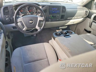 Zdjęcie 8 z 13 samochodu: 2010 CHEVROLET SILVERADO K1500 LT VIN:3GCXKSE23AG144850 - miniatura