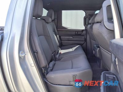 Zdjęcie 10 z 13 samochodu: 2025 TOYOTA TACOMA SR5 VIN:3TMKB5FNXSM031114 - miniatura