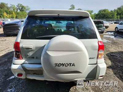 Zdjęcie 6 z 13 samochodu: 2002 TOYOTA RAV4 BASE VIN:JTEHH20V520133595 - miniatura