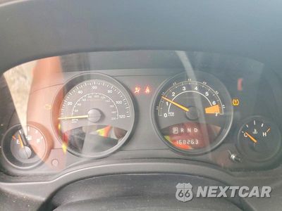 Zdjęcie 9 z 13 samochodu: 2015 JEEP PATRIOT SPORT VIN:1C4NJPBB5FD399757 - miniatura