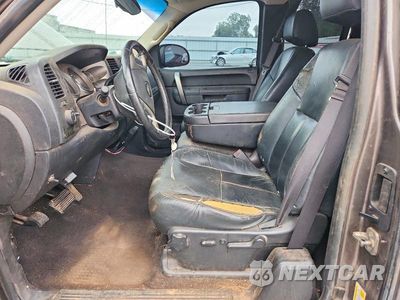 Zdjęcie 7 z 12 samochodu: 2013 CHEVROLET SILVERADO K1500 LT VIN:1GCRKSEA4DZ154663 - miniatura