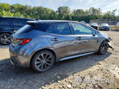 Trzecie zdjęcie samochodu z tyłu: 2025 TOYOTA COROLLA XSE VIN:JTNC4MBE8S3237771 - miniatura