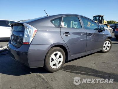 Trzecie zdjęcie samochodu z tyłu: 2011 TOYOTA PRIUS THREE VIN:JTDKN3DUXB0298438 - miniatura