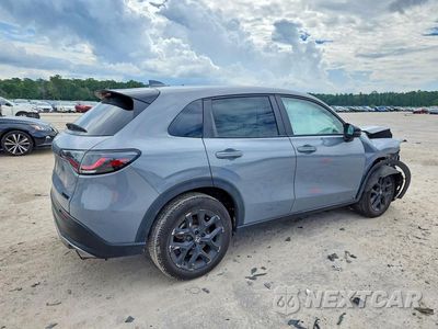 Trzecie zdjęcie samochodu z tyłu: 2024 HONDA HR-V SPORT VIN:3CZRZ2H54RM722794 - miniatura