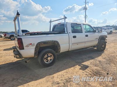 Trzecie zdjęcie samochodu z tyłu: 2005 CHEVROLET SILVERADO K2500 HEAVY DUTY VIN:1GCHK232X5F843116 - miniatura