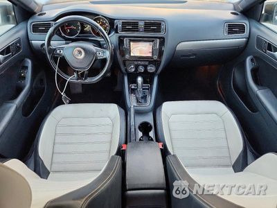 Zdjęcie 8 z 12 samochodu: 2017 VOLKSWAGEN JETTA SPORT VIN:3VWD17AJ9HM409683 - miniatura
