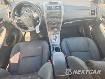 Zdjęcie 8 z 12 samochodu: 2012 TOYOTA COROLLA S VIN:2T1BU4EE0CC916972 - miniatura