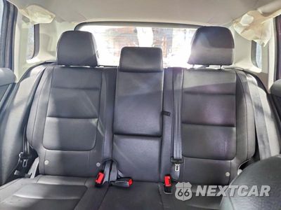 Zdjęcie 10 z 13 samochodu: 2016 VOLKSWAGEN TIGUAN S VIN:WVGBV7AX1GW592381 - miniatura