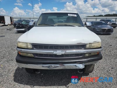 Piąte zdjęcie samochodu w środku: 1999 CHEVROLET SILVERADO K1500 VIN:1GCEK19TXXE108402 - miniatura
