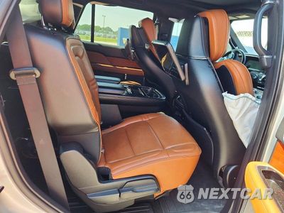 Zdjęcie 11 z 13 samochodu: 2018 LINCOLN NAVIGATOR RESERVE VIN:5LMJJ2LT0JEL03358 - miniatura
