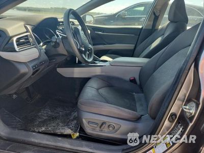 Zdjęcie 7 z 12 samochodu: 2018 TOYOTA CAMRY LE VIN:4T1B11HK1JU016201 - miniatura