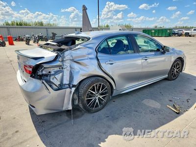 Trzecie zdjęcie samochodu z tyłu: 2024 TOYOTA CAMRY SE VIN:4T1G11AKXRU914565 - miniatura