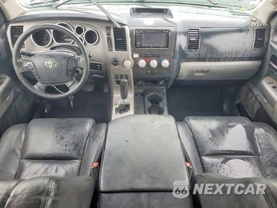 Zdjęcie 8 z 12 samochodu: 2013 TOYOTA TUNDRA CREWMAX SR5 VIN:5TFDW5F17DX287153 - miniatura