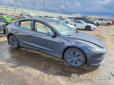 Czwarte zdjęcie samochodu z boku: 2024 TESLA MODEL 3 VIN:5YJ3E1EB4RF836763 - miniatura