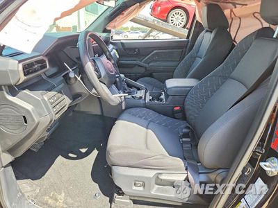 Zdjęcie 7 z 13 samochodu: 2026 TOYOTA TACOMA SR VIN:3TYLD5KN2TT027097 - miniatura