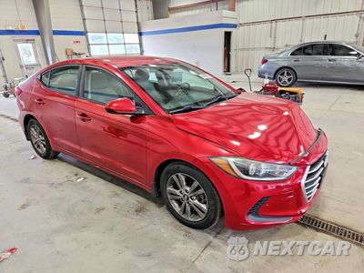 Czwarte zdjęcie samochodu z boku: 2018 HYUNDAI ELANTRA SEL VIN:5NPD84LF7JH221097 - miniatura