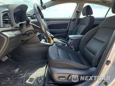 Zdjęcie 7 z 12 samochodu: 2017 HYUNDAI ELANTRA VALUE EDITION VIN:5NPD84LF0HH156538 - miniatura