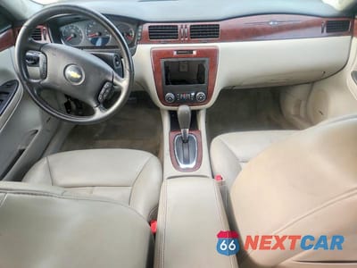 Zdjęcie 8 z 12 samochodu: 2006 CHEVROLET IMPALA LTZ VIN:2G1WU581469151004 - miniatura