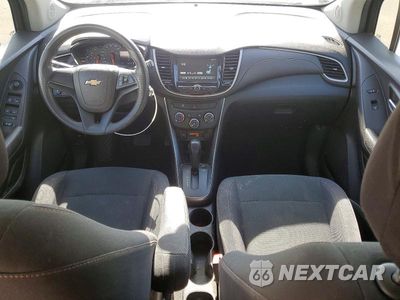 Zdjęcie 8 z 13 samochodu: 2017 CHEVROLET TRAX LS VIN:3GNCJKSB3HL250858 - miniatura