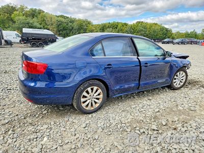 Trzecie zdjęcie samochodu z tyłu: 2013 VOLKSWAGEN JETTA SE VIN:3VWDP7AJ4DM447010 - miniatura