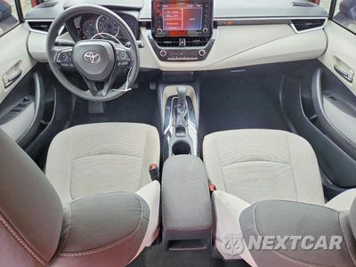 Zdjęcie 8 z 13 samochodu: 2022 TOYOTA COROLLA LE VIN:JTDEPMAEXNJ229922 - miniatura