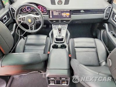 Zdjęcie 8 z 12 samochodu: 2021 PORSCHE CAYENNE VIN:WP1AA2AY7MDA10149 - miniatura