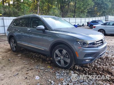 Czwarte zdjęcie samochodu z boku: 2019 VOLKSWAGEN TIGUAN SEL PREMIUM VIN:3VV4B7AX5KM046991 - miniatura