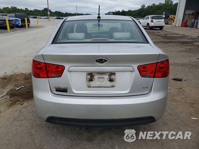 Zdjęcie 6 z 12 samochodu: 2012 KIA FORTE EX VIN:KNAFU4A29C5570332 - miniatura