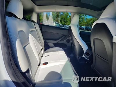 Zdjęcie 11 z 13 samochodu: 2024 TESLA MODEL Y VIN:7SAYGDEE1RF202731 - miniatura