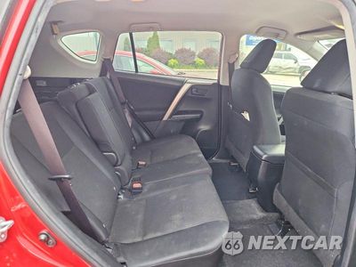 Zdjęcie 11 z 13 samochodu: 2016 TOYOTA RAV4 LE VIN:JTMBFREV1GJ096855 - miniatura