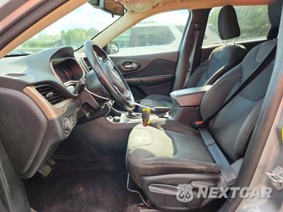 Zdjęcie 7 z 13 samochodu: 2016 JEEP CHEROKEE LATITUDE VIN:1C4PJMCS6GW268123 - miniatura