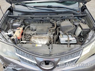 Zdjęcie 12 z 13 samochodu: 2015 TOYOTA RAV4 XLE VIN:JTMWFREV6FJ056867 - miniatura
