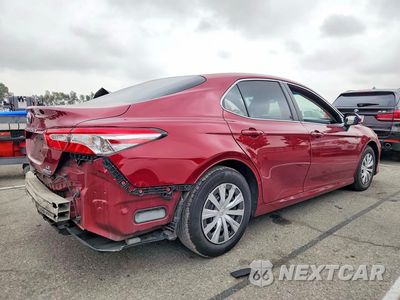 Trzecie zdjęcie samochodu z tyłu: 2018 TOYOTA CAMRY LE VIN:4T1B31HK1JU501299 - miniatura