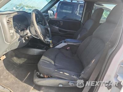 Zdjęcie 7 z 13 samochodu: 2004 CHEVROLET BLAZER VIN:1GNCS13X54K110243 - miniatura