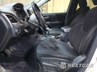 Zdjęcie 7 z 13 samochodu: 2020 JEEP CHEROKEE LATITUDE VIN:1C4PJMCB8LD546574 - miniatura
