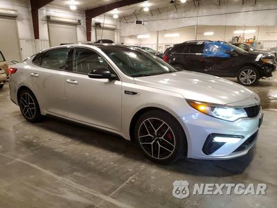 Czwarte zdjęcie samochodu z boku: 2019 KIA OPTIMA SX VIN:5XXGW4L27KG290675 - miniatura