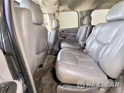 Zdjęcie 11 z 13 samochodu: 2005 CHEVROLET SUBURBAN K1500 VIN:3GNFK16Z95G206993 - miniatura