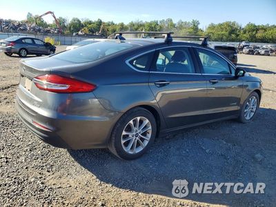Trzecie zdjęcie samochodu z tyłu: 2019 FORD FUSION SEL VIN:3FA6P0MU5KR212694 - miniatura