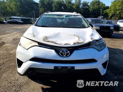 Piąte zdjęcie samochodu w środku: 2016 TOYOTA RAV4 LE VIN:2T3BFREV1GW508919 - miniatura