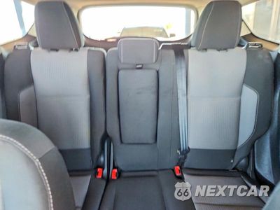 Zdjęcie 10 z 13 samochodu: 2019 FORD ESCAPE SE VIN:1FMCU9GD7KUB31478 - miniatura