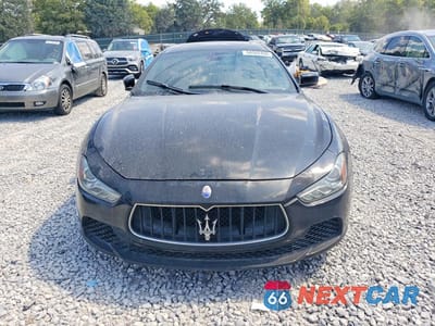 Piąte zdjęcie samochodu w środku: 2015 MASERATI GHIBLI VIN:ZAM57XSA4F1148800 - miniatura