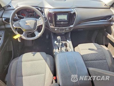 Zdjęcie 8 z 13 samochodu: 2018 CHEVROLET TRAVERSE LS VIN:1GNERFKW6JJ206992 - miniatura