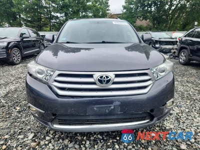Piąte zdjęcie samochodu w środku: 2012 TOYOTA HIGHLANDER LIMITED VIN:5TDDK3EH9CS153666 - miniatura
