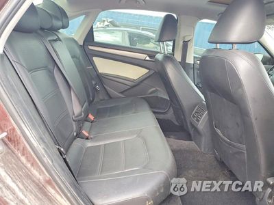 Zdjęcie 10 z 12 samochodu: 2014 VOLKSWAGEN PASSAT SE VIN:1VWBN7A33EC052981 - miniatura